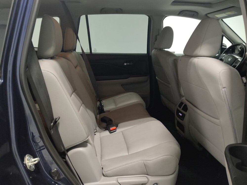2018 Honda Pilot in Columbus, OH 43228 - 18145723 19