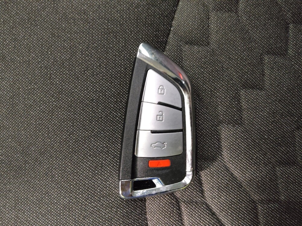 2020 Chevrolet Equinox in Columbus, OH 43228 - 18145725 32