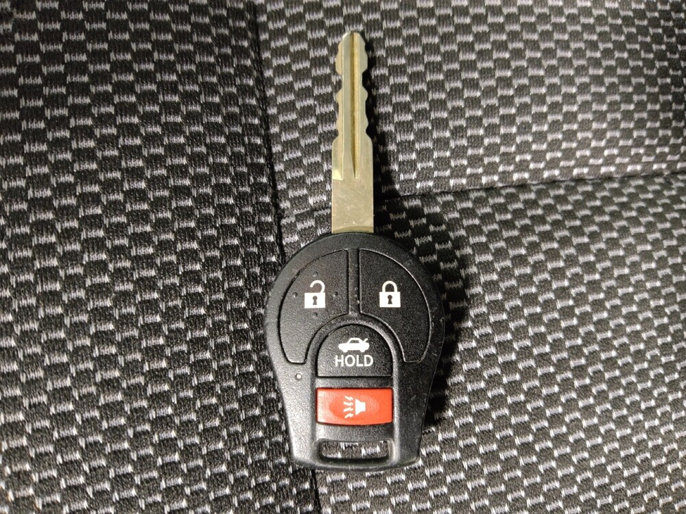 2019 Nissan Versa in Columbus, OH 43228 - 18145727 32