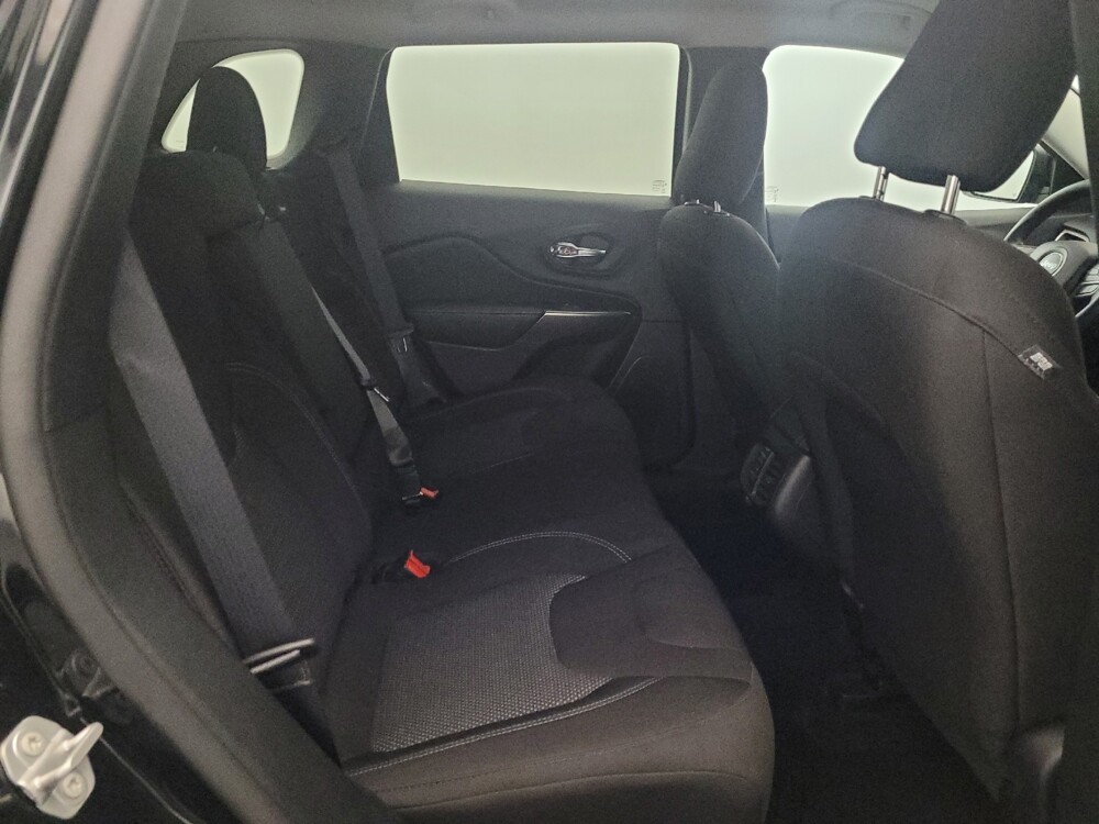 2021 Jeep Cherokee in Temple Hills, MD 20746 - 18145761 19