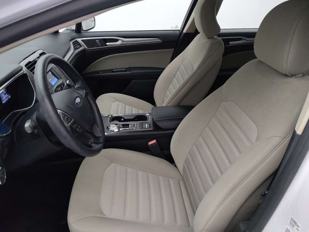2018 Ford Fusion in St. Louis, MO 63136 - 18145773 17