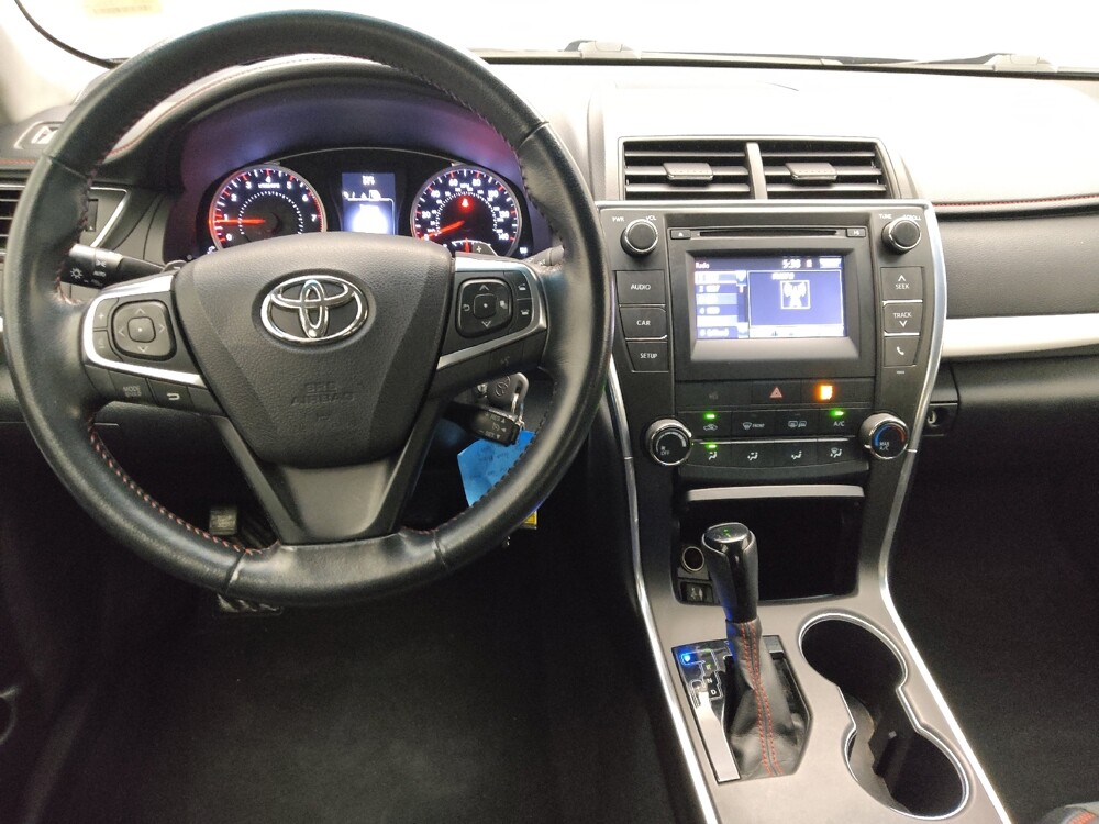 2016 Toyota Camry in Midlothian, IL 60445 - 18145778 22