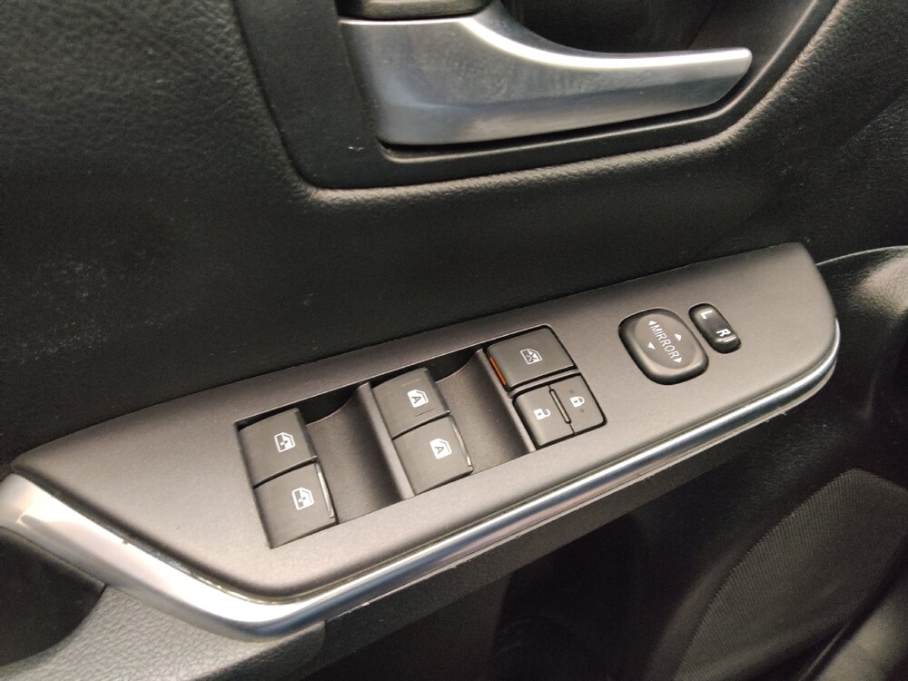 2016 Toyota Camry in Midlothian, IL 60445 - 18145778 27