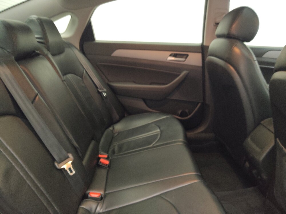 2018 Hyundai Sonata in Midlothian, IL 60445 - 18145780 19