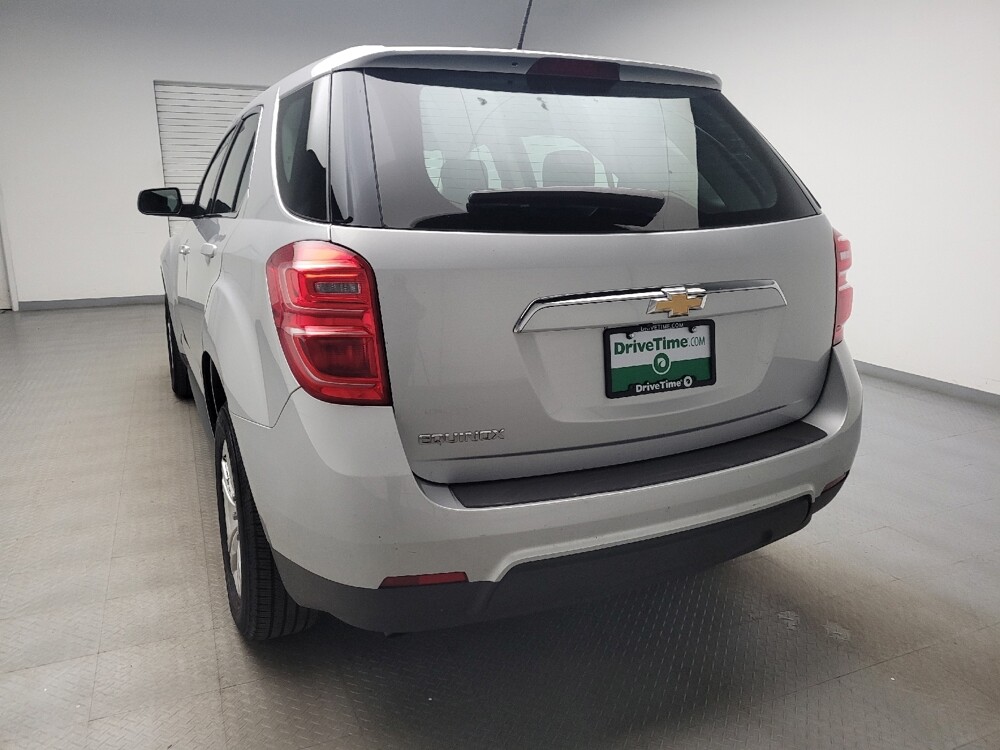 2017 Chevrolet Equinox in Mishawaka, IN 46545 - 18145788 6