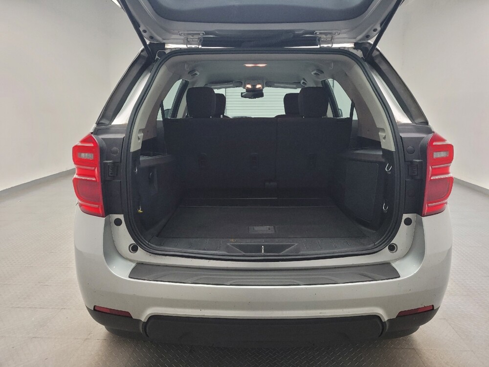 2017 Chevrolet Equinox in Mishawaka, IN 46545 - 18145788 29