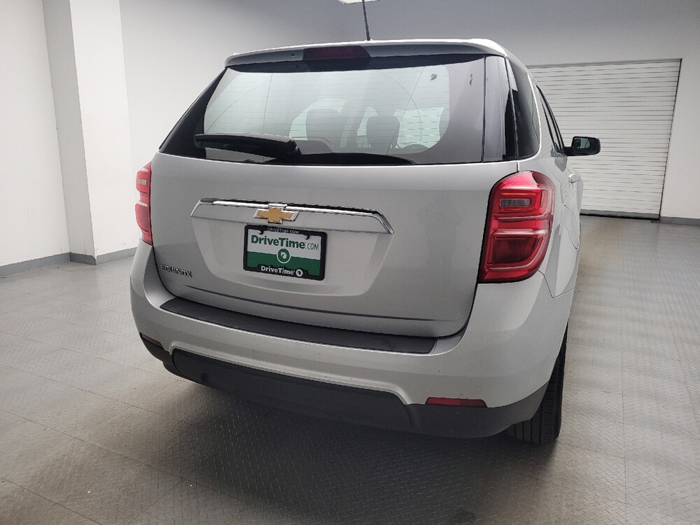 2017 Chevrolet Equinox in Mishawaka, IN 46545 - 18145788 7