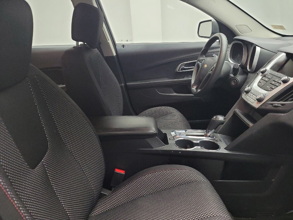 2017 Chevrolet Equinox in Mishawaka, IN 46545 - 18145788 21