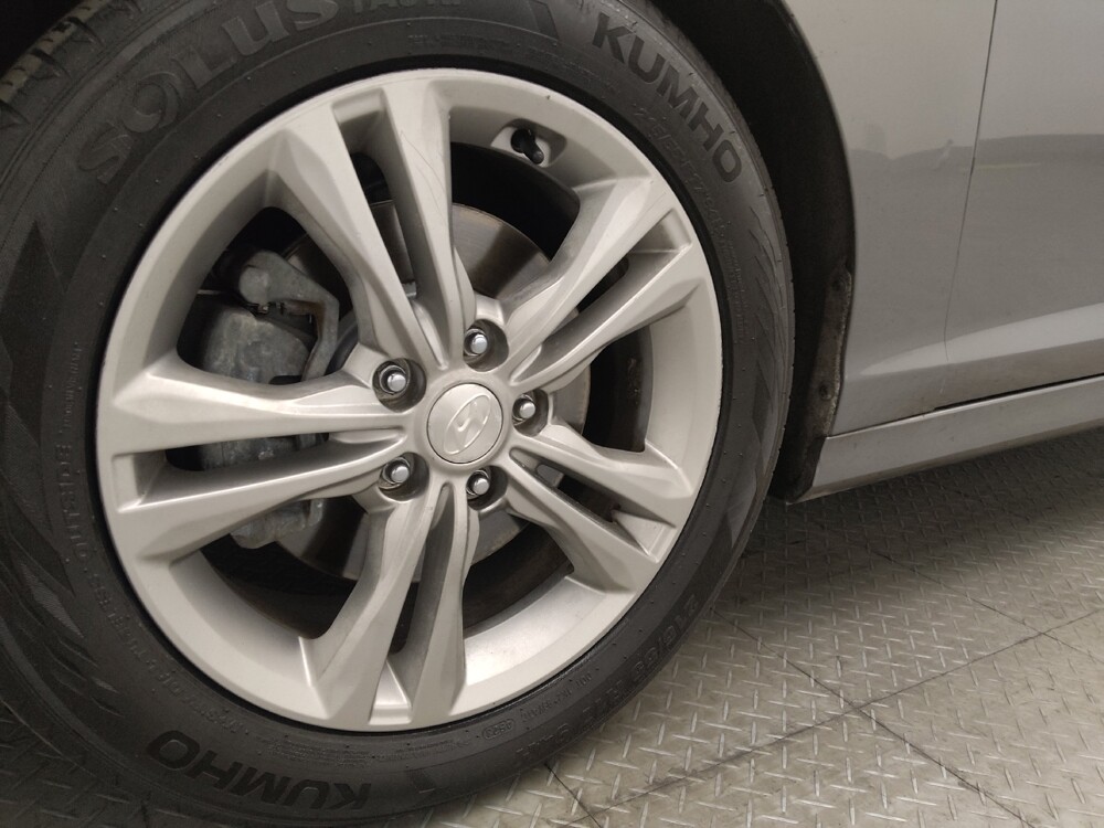 2018 Hyundai Sonata in Jacksonville, FL 32210 - 18145794 31