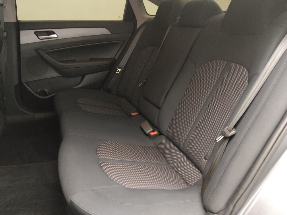 2018 Hyundai Sonata in Jacksonville, FL 32210 - 18145794 18