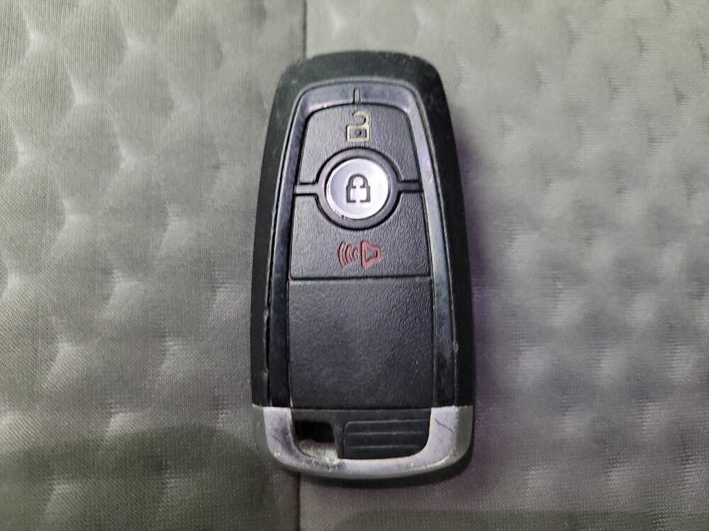 2020 Ford Escape in Mishawaka, IN 46545 - 18145817 32