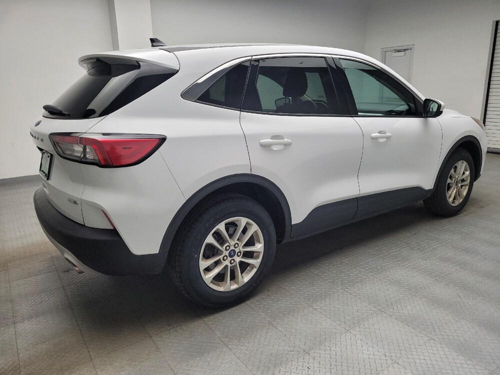 2020 Ford Escape in Mishawaka, IN 46545 - 18145817 10