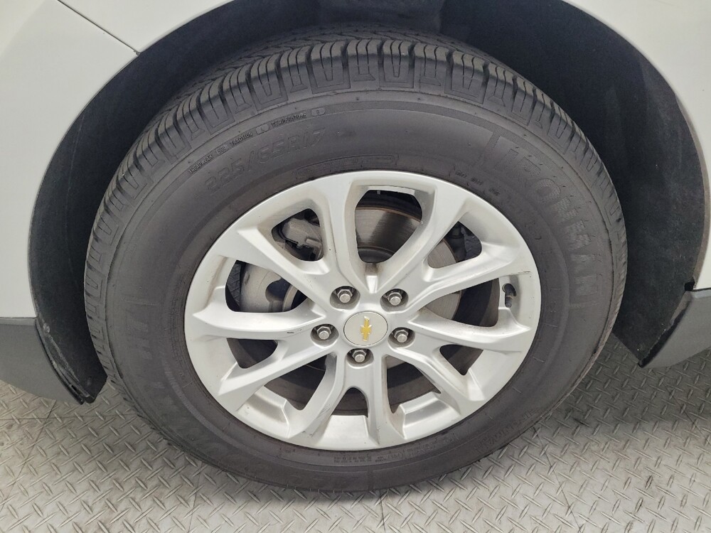 2020 Chevrolet Equinox in Las Vegas, NV 89102 - 18145856 31