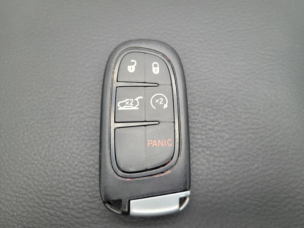 2019 Jeep Cherokee in Las Vegas, NV 89102 - 18145857 32