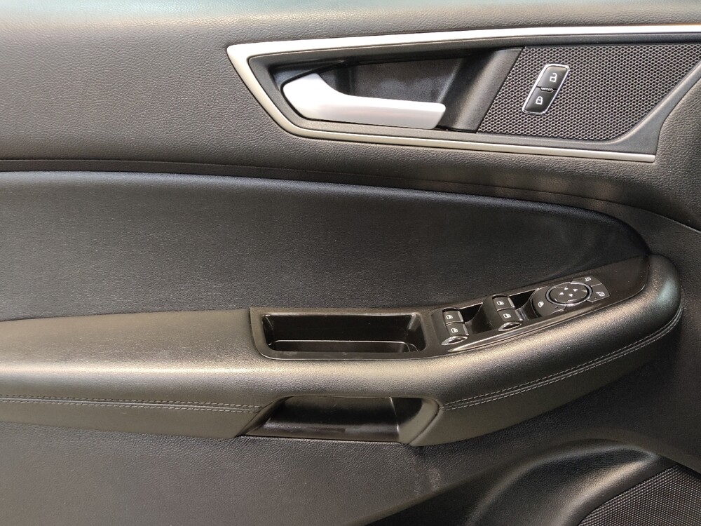 2020 Ford Edge in Fairfield, OH 45014 - 18145874 27
