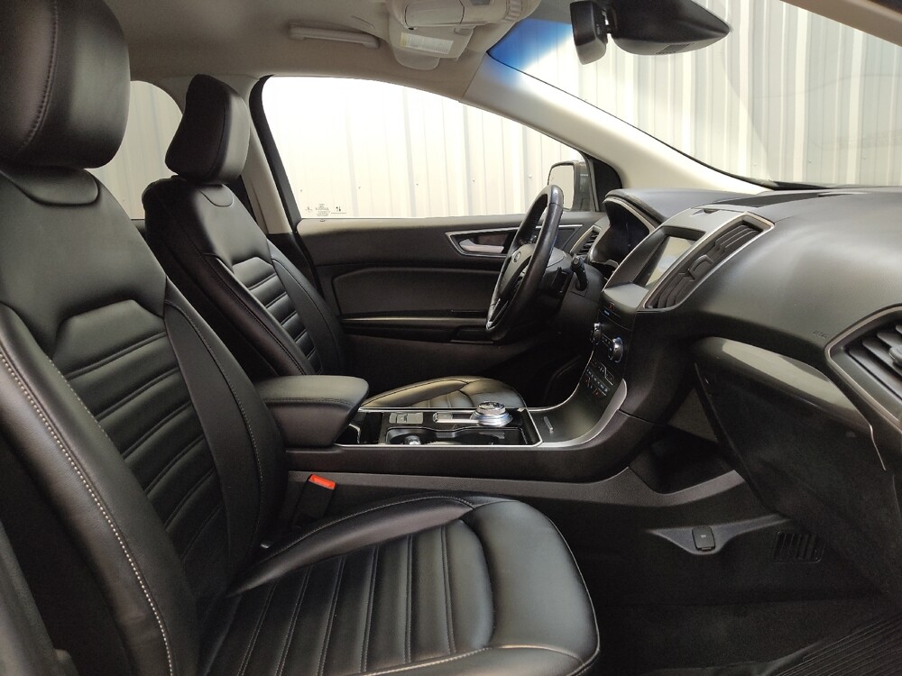 2020 Ford Edge in Fairfield, OH 45014 - 18145874 21
