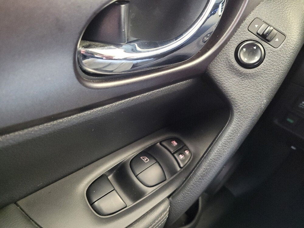 2016 Nissan Rogue in Fairfield, OH 45014 - 18145876 27