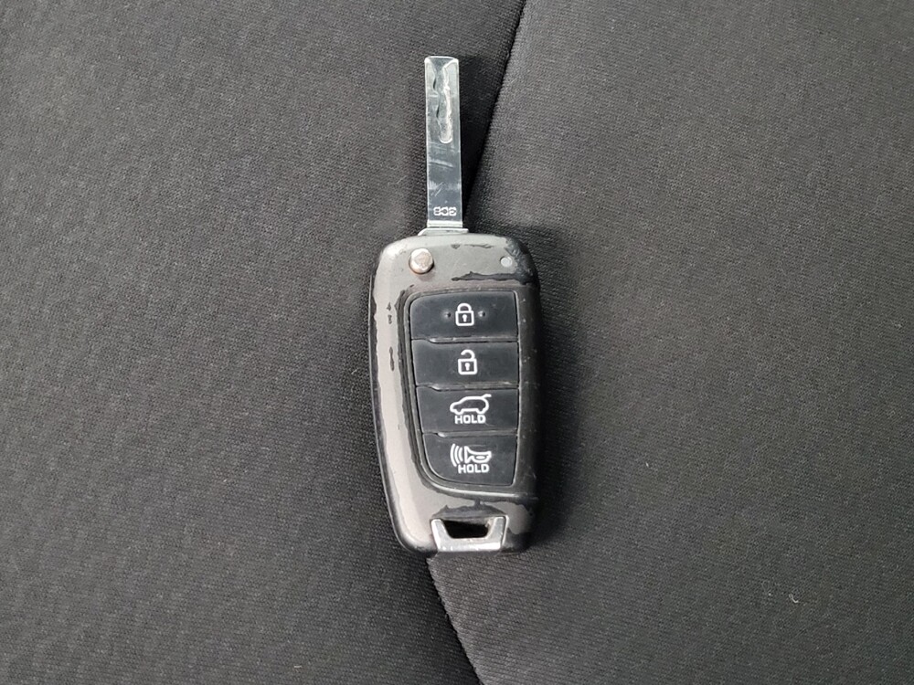 2018 Hyundai Elantra in Houston, TX 77074 - 18145903 32