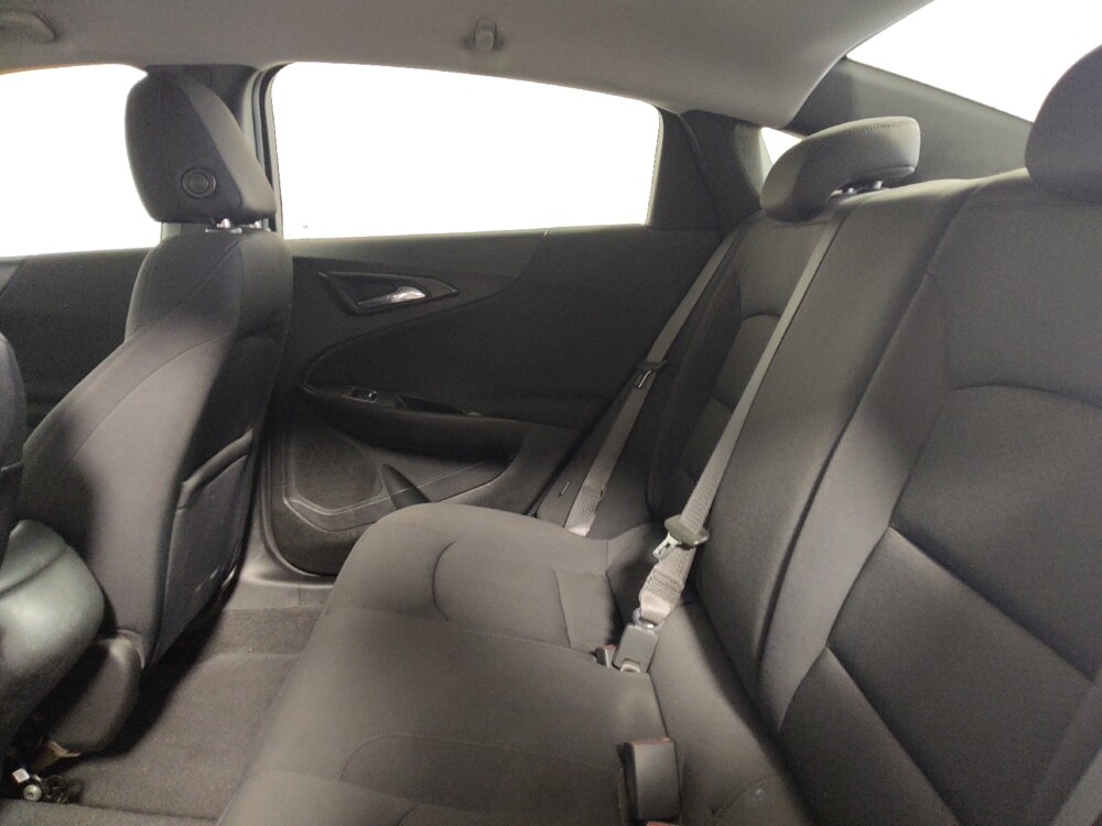 2021 Chevrolet Malibu in Midlothian, IL 60445 - 18145911 18