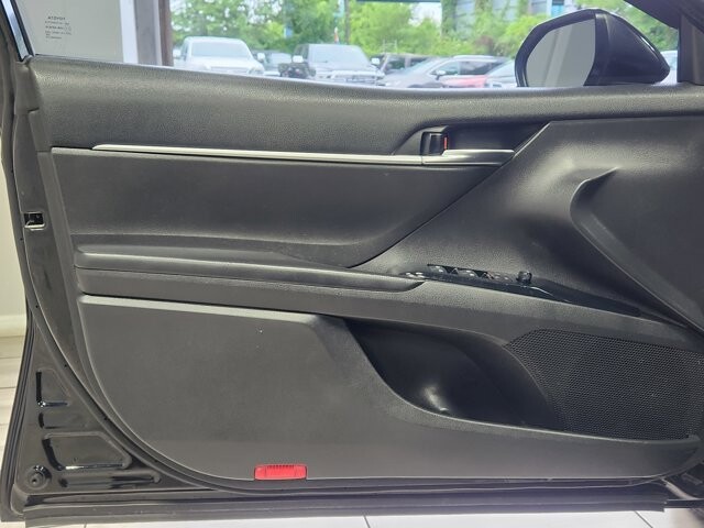 2020 Toyota Camry in Cinnaminson, NJ 08077 - 18145947 13