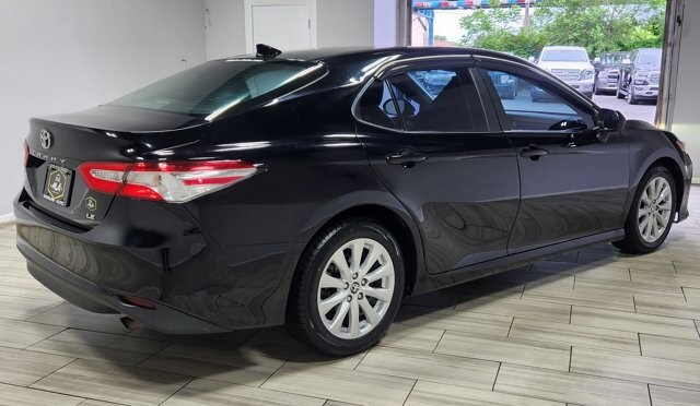 2020 Toyota Camry in Cinnaminson, NJ 08077 - 18145947 5