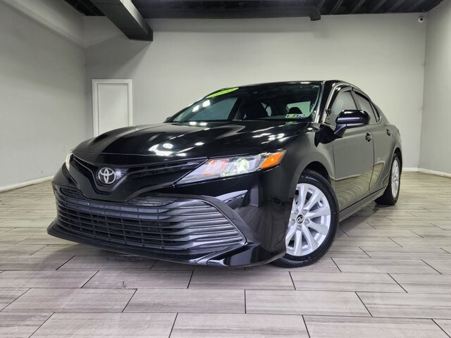 2020 Toyota Camry in Cinnaminson, NJ 08077 - 18145947