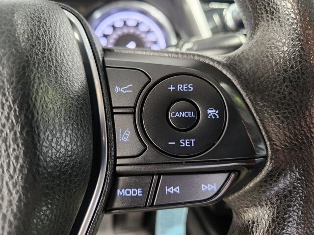 2020 Toyota Camry in Cinnaminson, NJ 08077 - 18145947 17