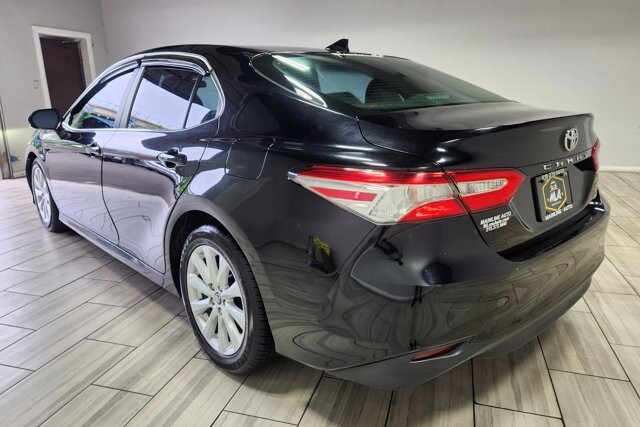 2020 Toyota Camry in Cinnaminson, NJ 08077 - 18145947 3