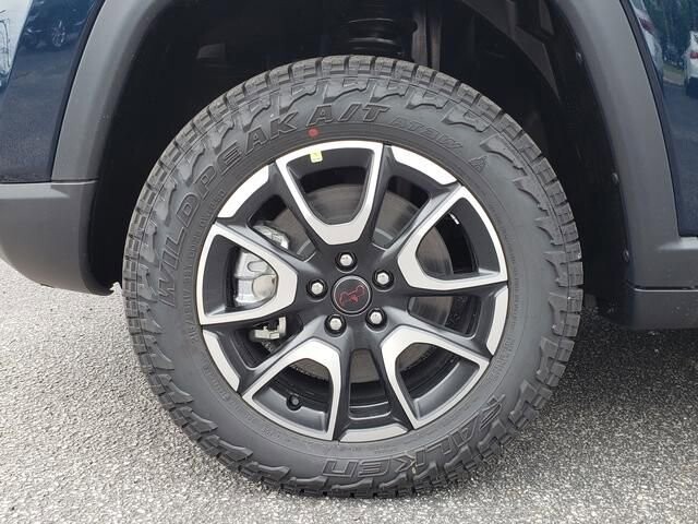 2026 Jeep Compass in Bedford, OH 44146 - 18145975 12