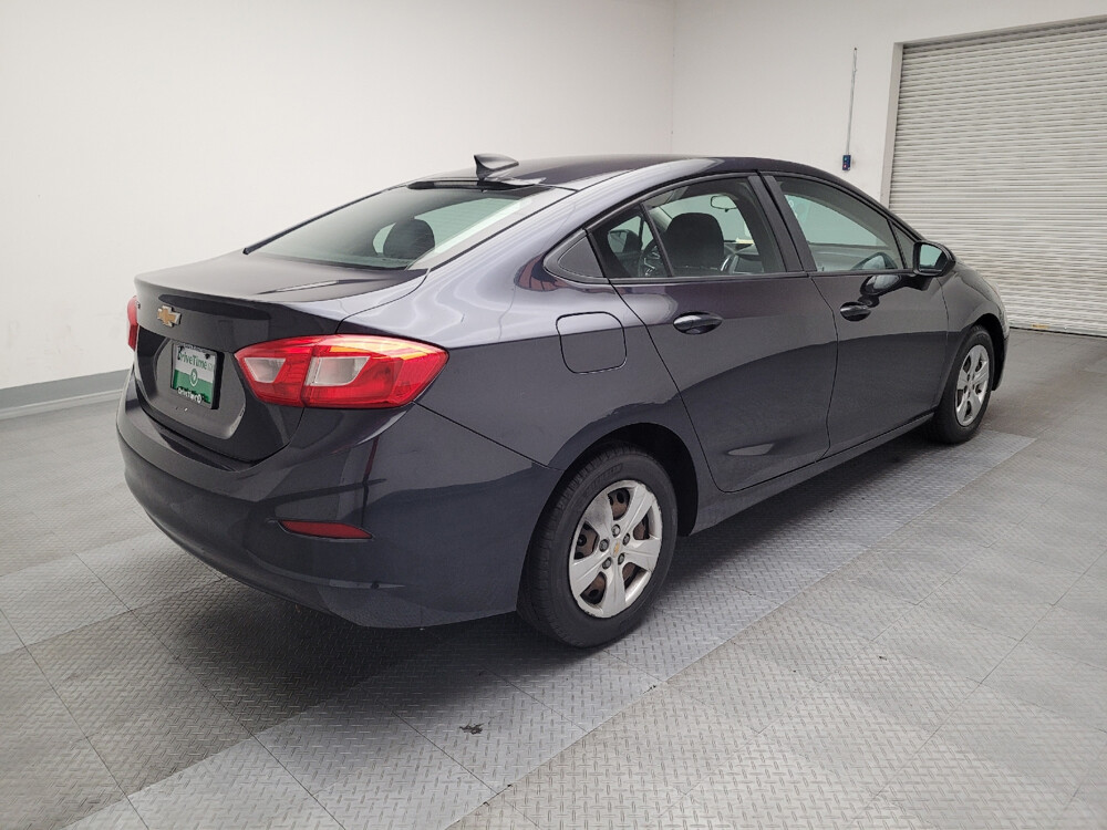 2016 Chevrolet Cruze in Riverside, CA 92504 - 18145994 9
