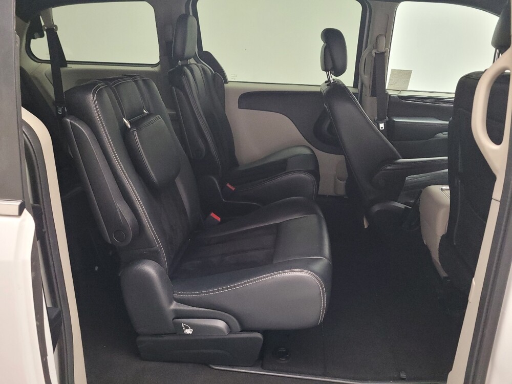 2017 Dodge Grand Caravan in Downey, CA 90241 - 18145996 19