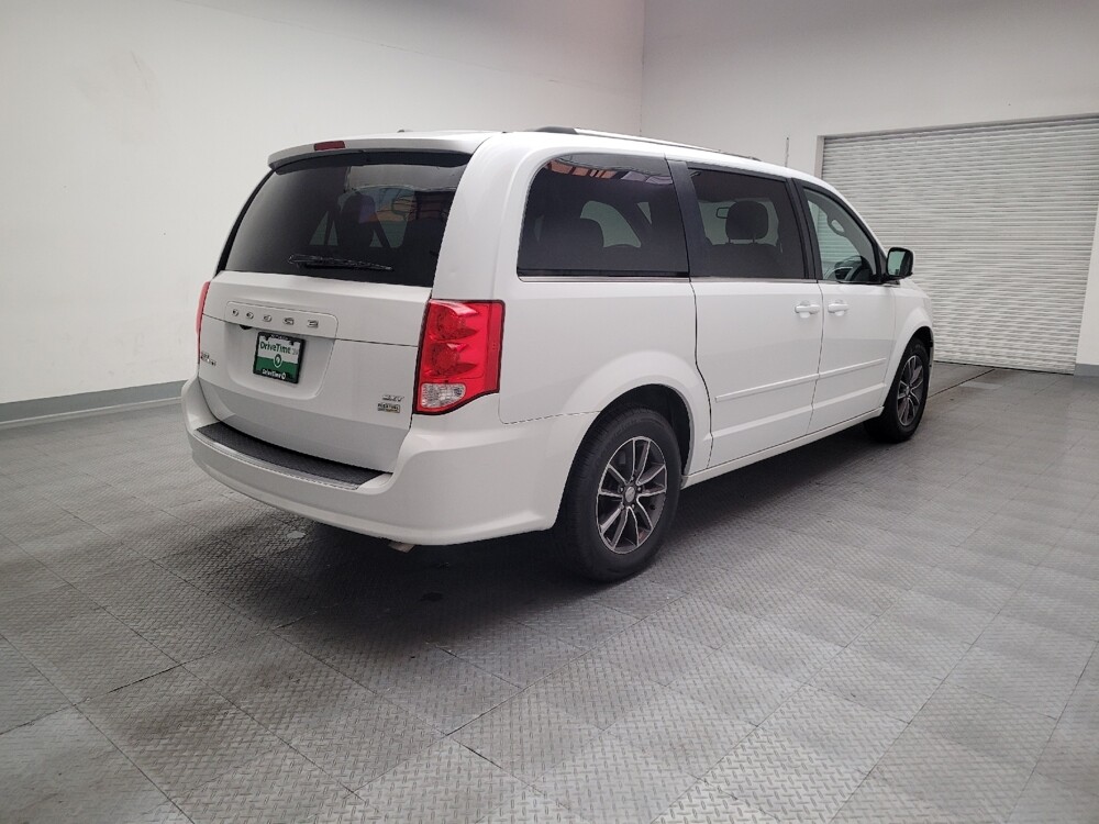2017 Dodge Grand Caravan in Downey, CA 90241 - 18145996 9
