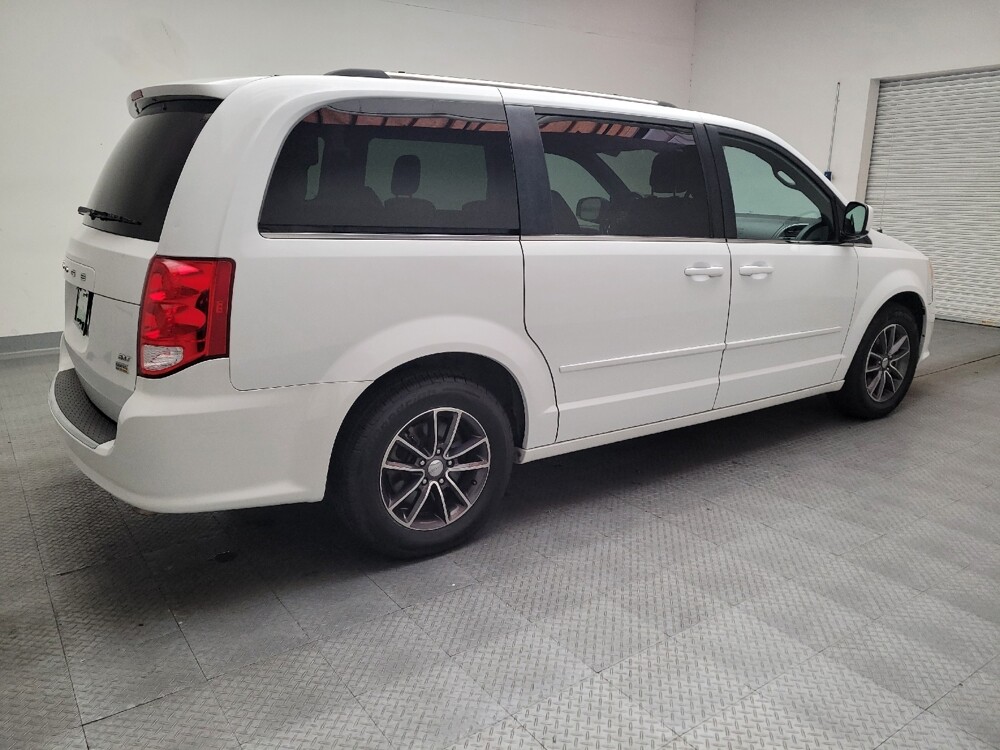 2017 Dodge Grand Caravan in Downey, CA 90241 - 18145996 10