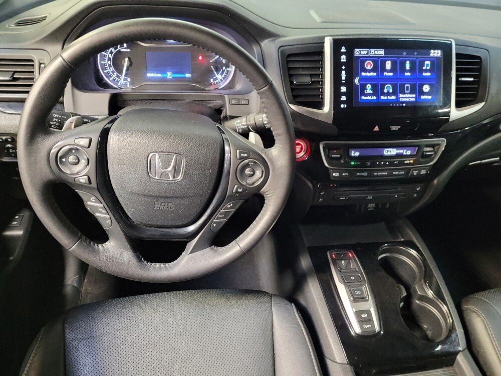 2017 Honda Pilot in Riverside, CA 92504 - 18146000 22