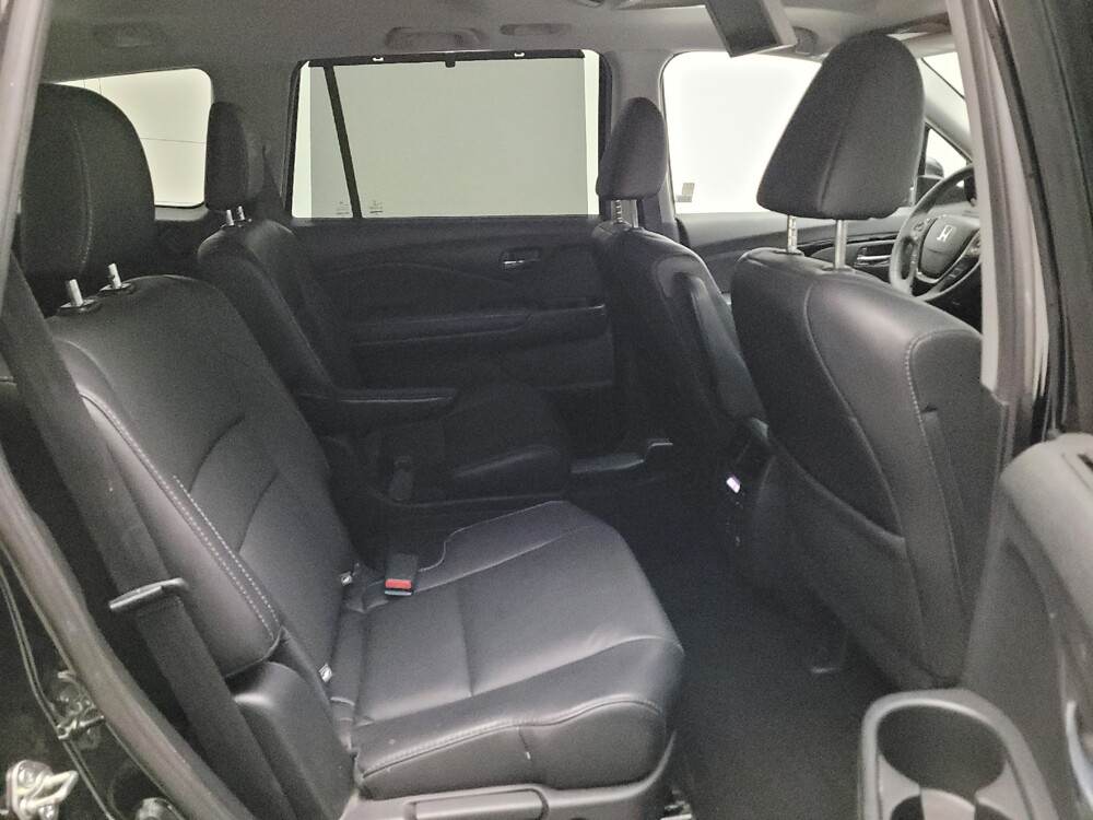 2017 Honda Pilot in Riverside, CA 92504 - 18146000 19