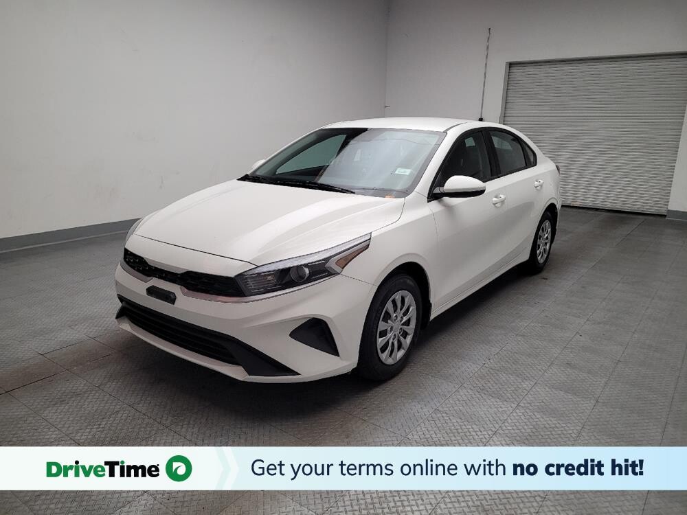 2023 Kia Forte in Downey, CA 90241 - 18146001