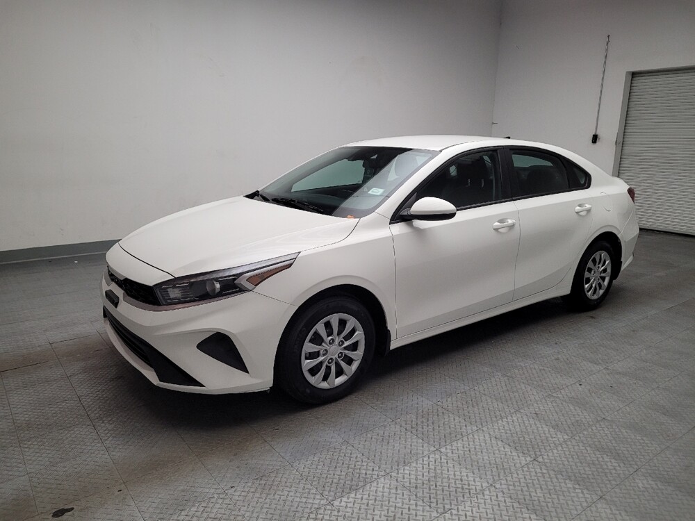2023 Kia Forte in Downey, CA 90241 - 18146001 2