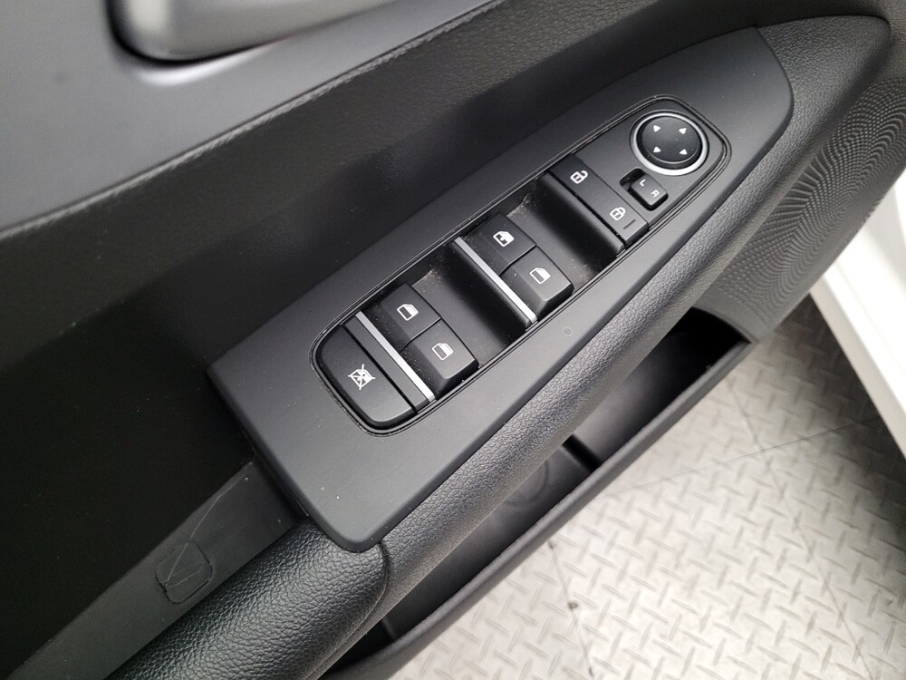 2023 Kia Forte in Downey, CA 90241 - 18146001 27