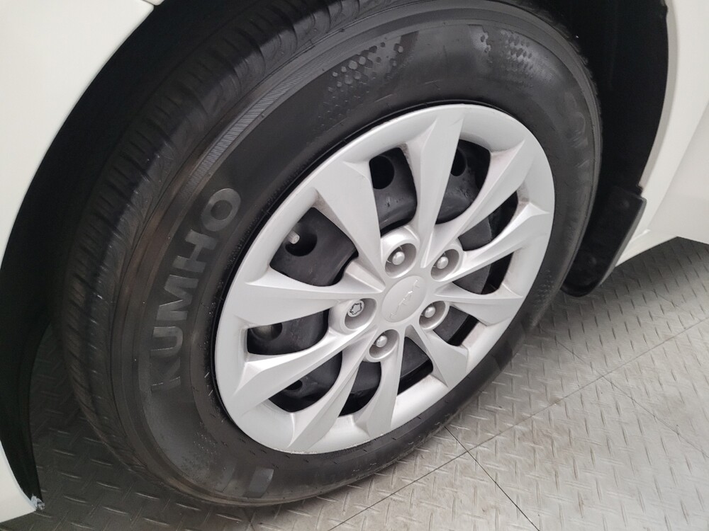 2023 Kia Forte in Downey, CA 90241 - 18146001 31