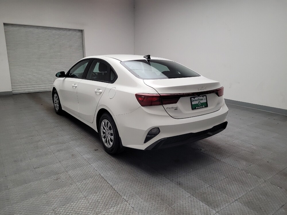 2023 Kia Forte in Downey, CA 90241 - 18146001 5