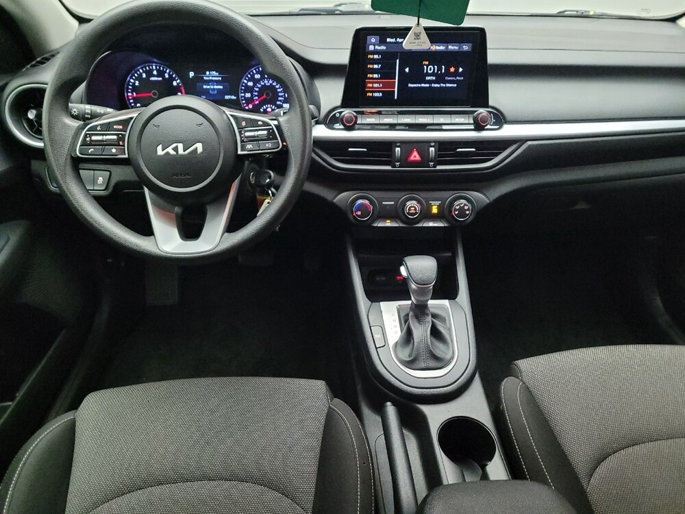 2023 Kia Forte in Downey, CA 90241 - 18146001 22