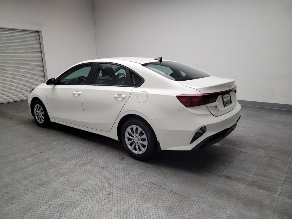 2023 Kia Forte in Downey, CA 90241 - 18146001 3