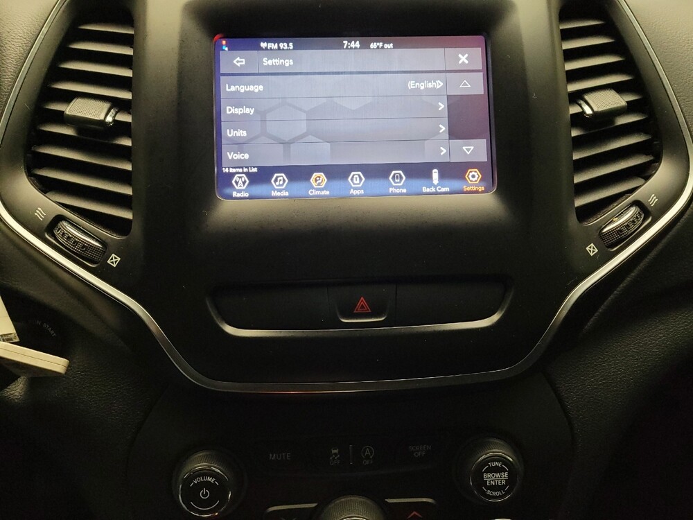 2020 Jeep Cherokee in Riverside, CA 92504 - 18146004 25