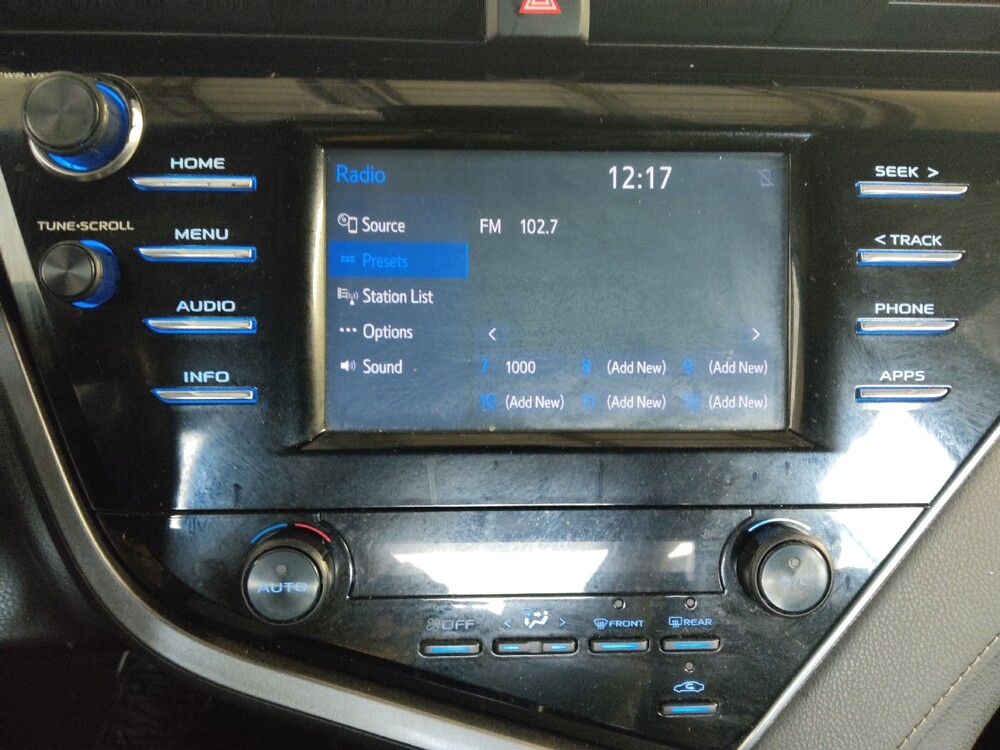 2018 Toyota Camry in Marietta, GA 30062 - 18146020 25