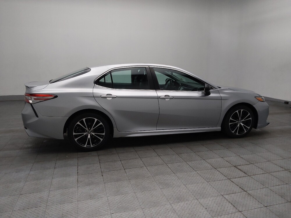 2018 Toyota Camry in Marietta, GA 30062 - 18146020 10
