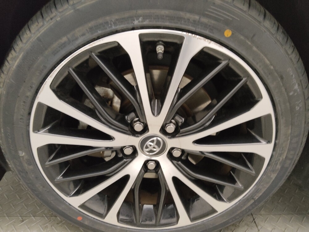 2018 Toyota Camry in Marietta, GA 30062 - 18146020 31