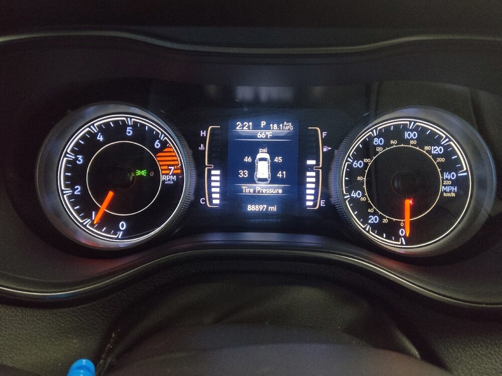 2019 Jeep Cherokee in Union City, GA 30291 - 18146021 23