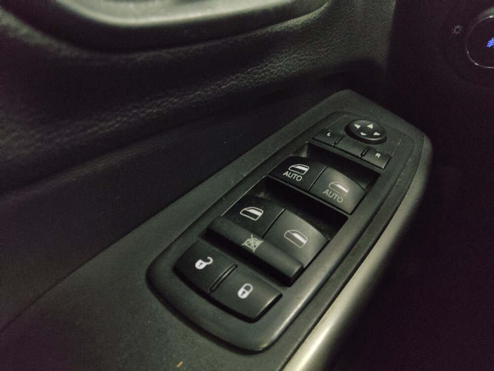 2019 Jeep Cherokee in Union City, GA 30291 - 18146021 27