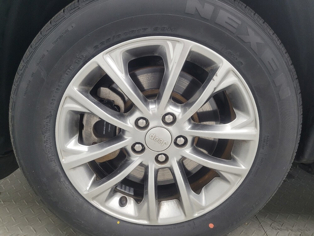 2019 Jeep Cherokee in Union City, GA 30291 - 18146021 31