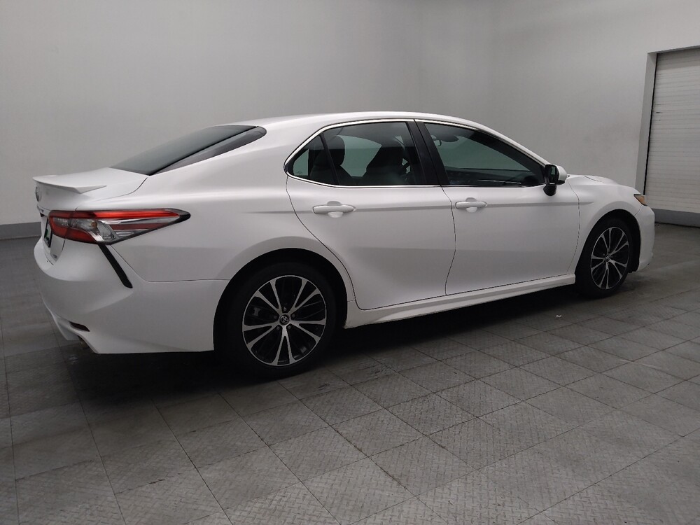 2018 Toyota Camry in Marietta, GA 30062 - 18146026 10